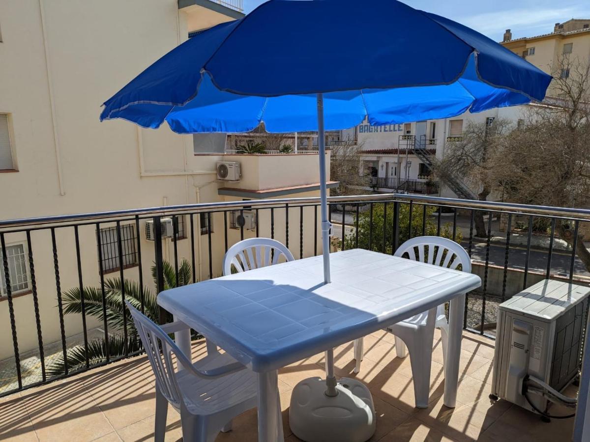 Apartamento En Roses, A 2 Minutos A Pie De Playa Extérieur photo